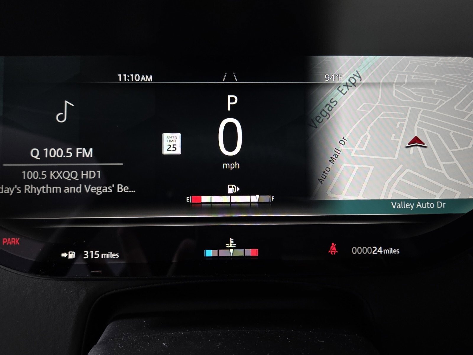 New 2025 Land Rover Range Rover Long Wheelbase SE image 32