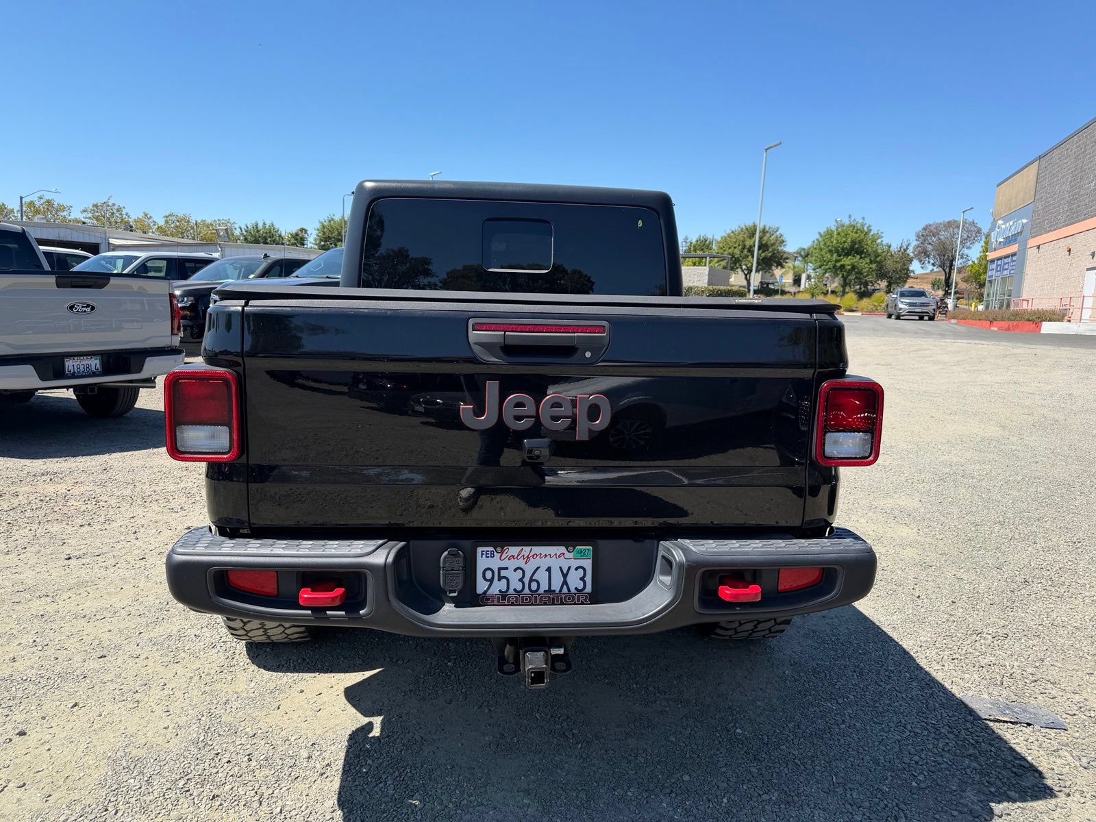 Used 2021 Jeep Gladiator Rubicon w/ Trailer Tow Package AWD/4WD image 4