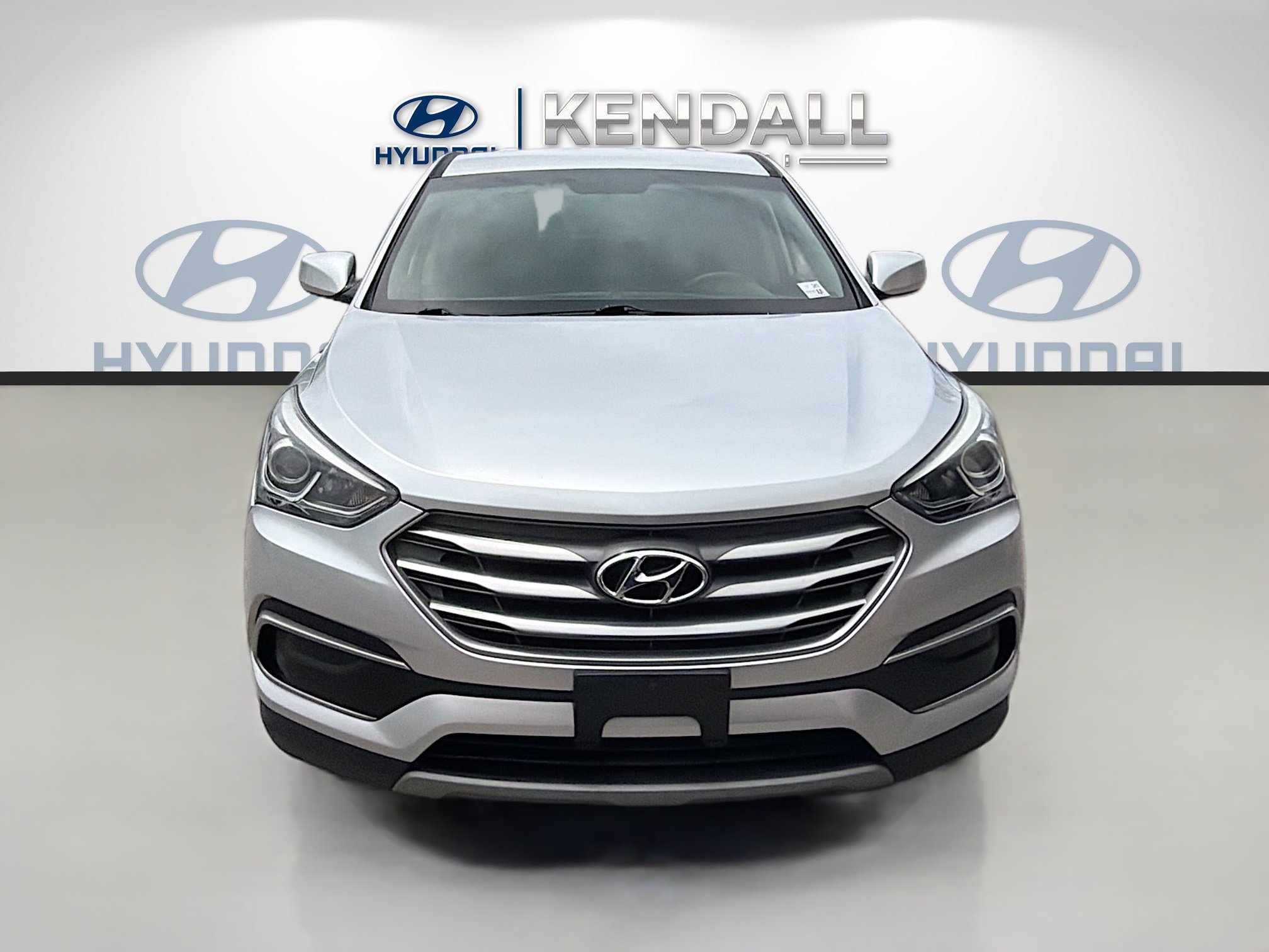 Used 2018 Hyundai Santa Fe Sport AWD/4WD image 2