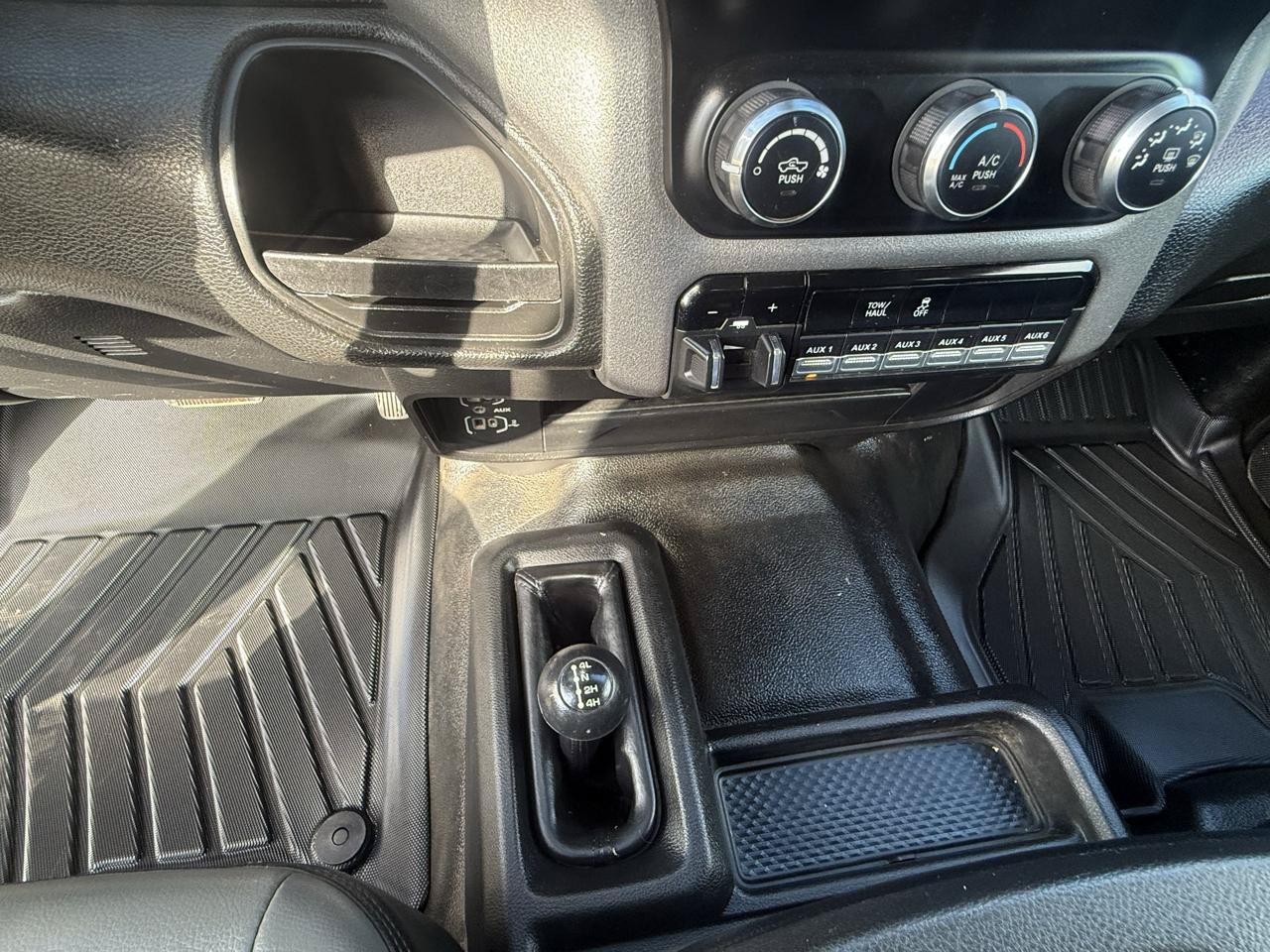 Used 2020 RAM 3500 Tradesman AWD/4WD image 25