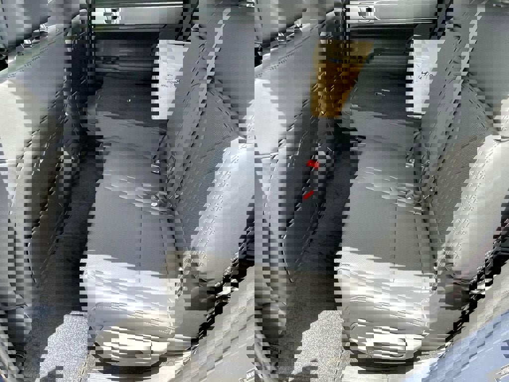 New 2026 Hyundai Santa Fe SEL image 11