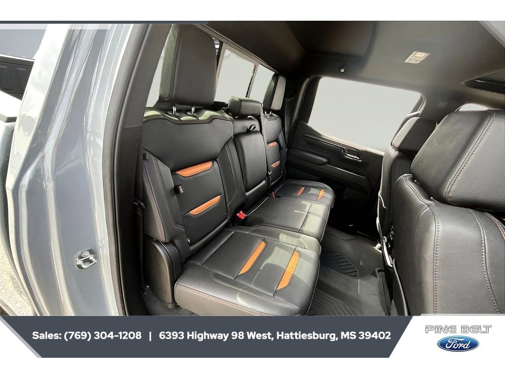 Used 2024 GMC Sierra 1500 AT4 w/ Technology Package image 21
