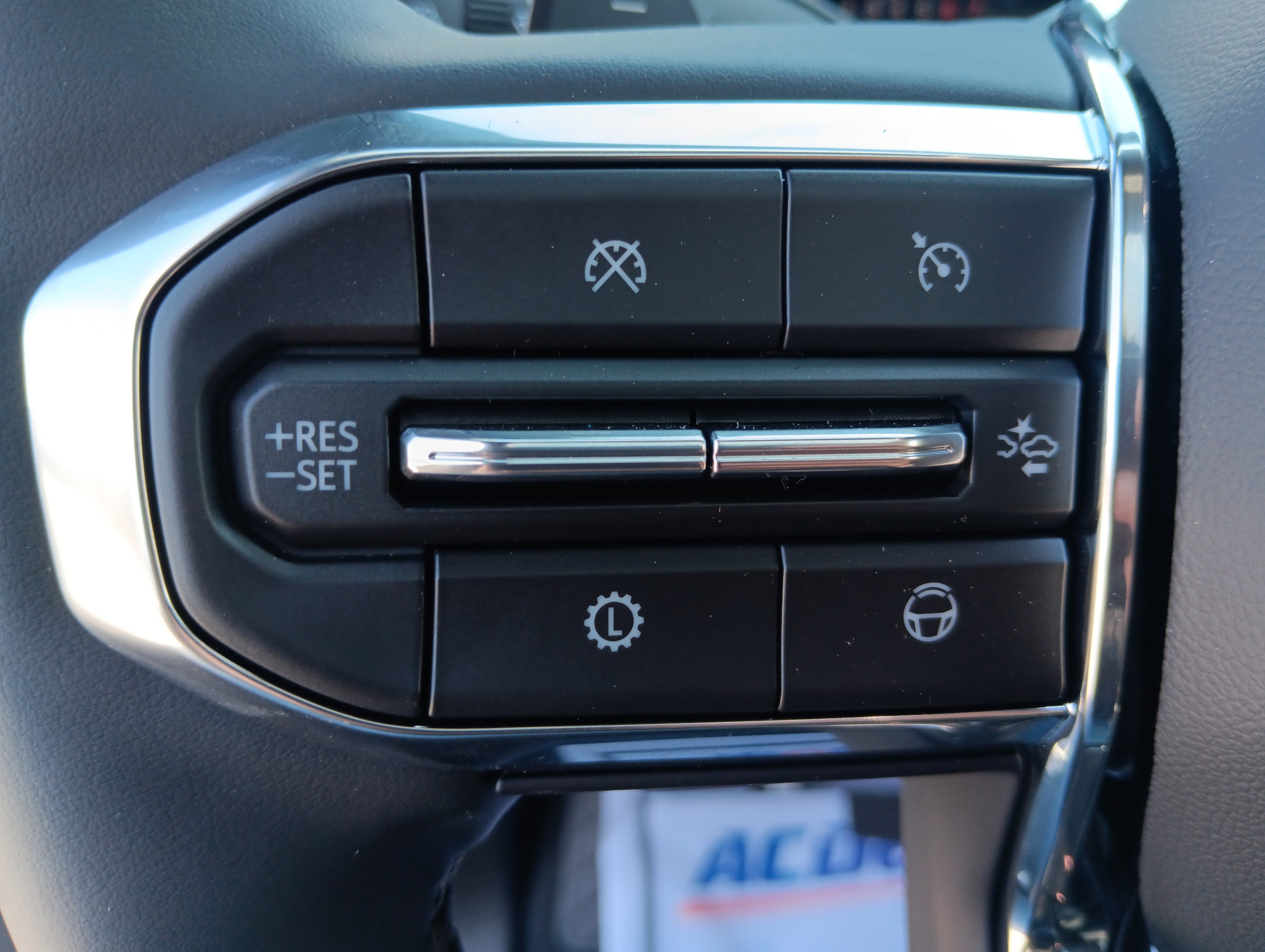 New 2026 GMC Yukon XL Denali w/ Denali Reserve Package image 14