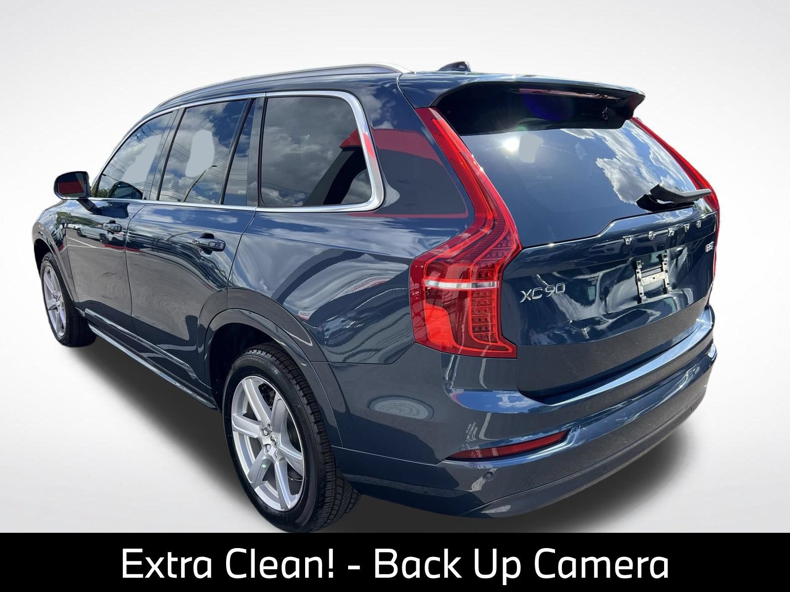 Used 2023 Volvo XC90 B5 Core AWD/4WD image 5