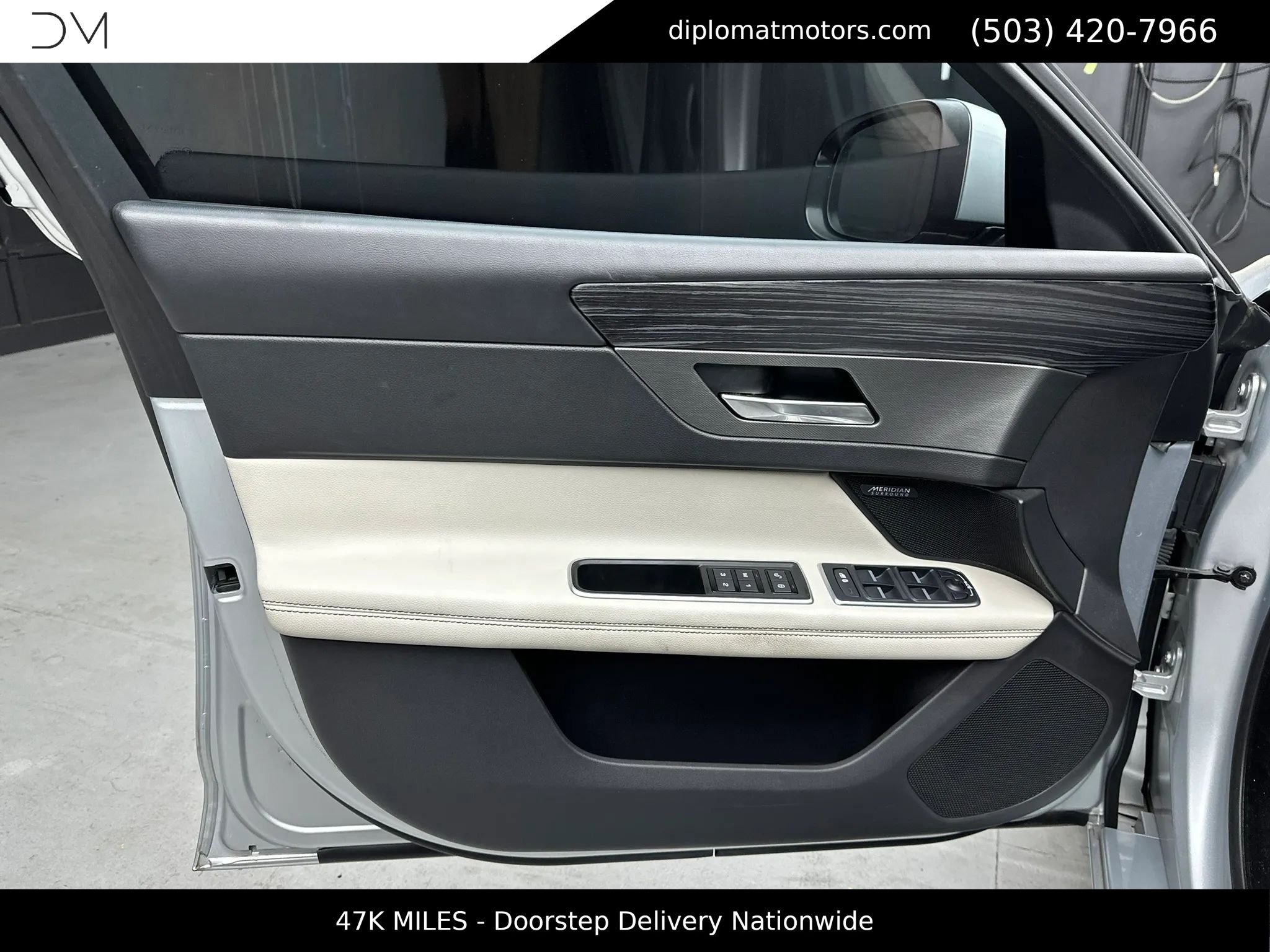 Used 2018 Jaguar XF S RWD image 23