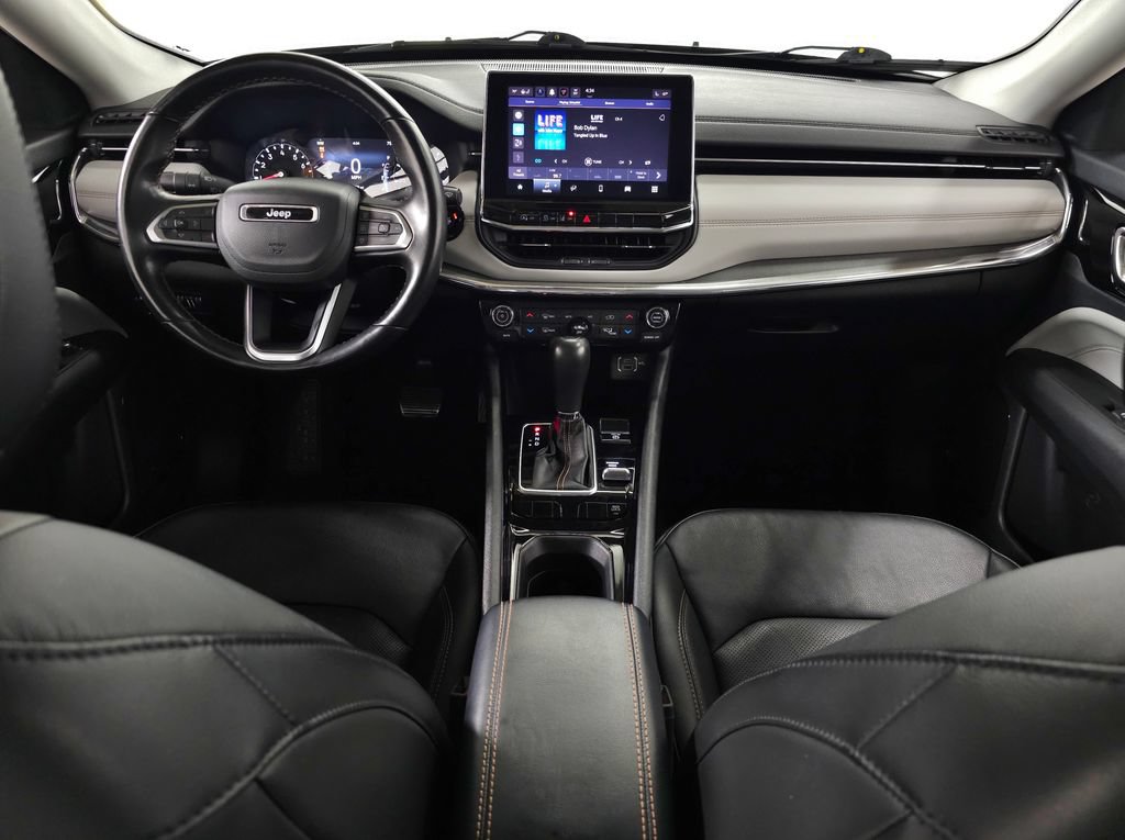 Used 2022 Jeep Compass Limited AWD/4WD image 11