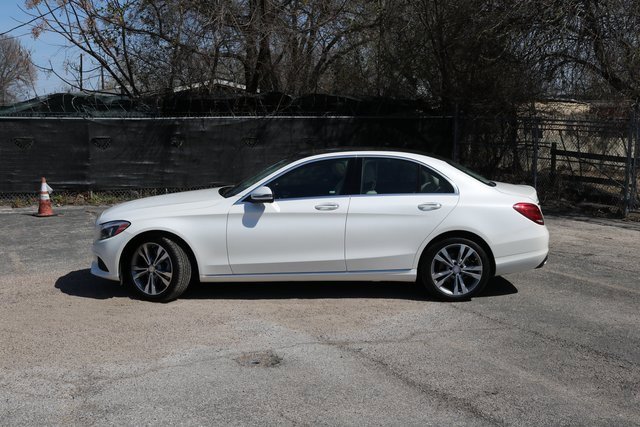 Used 2017 Mercedes-Benz C 300 4MATIC Sedan image 2