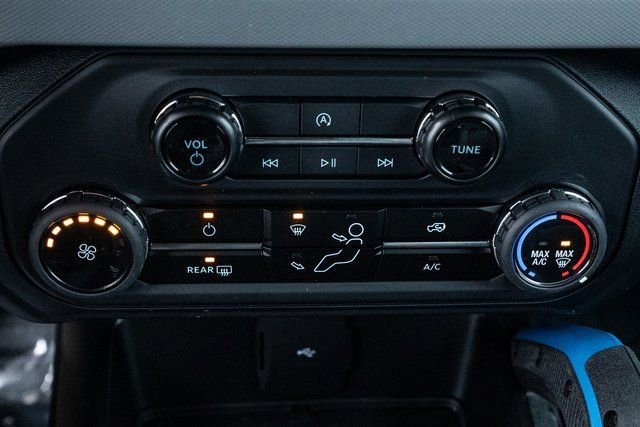 Used 2024 Ford Bronco Black Diamond image 28