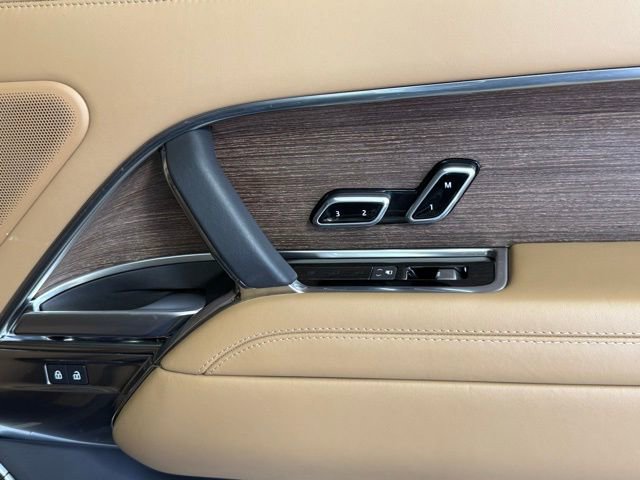 Used 2023 Land Rover Range Rover Autobiography AWD/4WD image 29