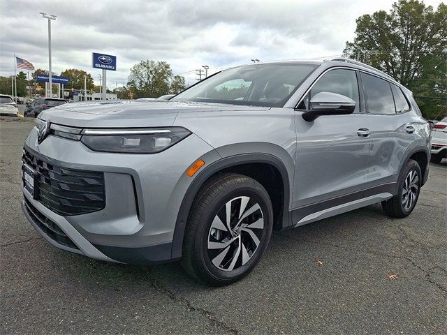 New 2026 Volkswagen Tiguan S image 2