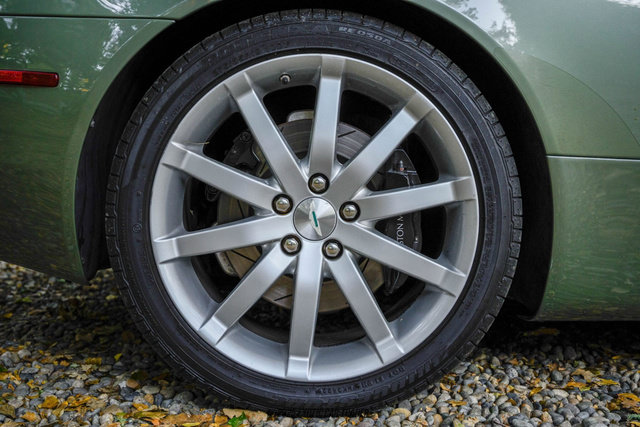 Used 2006 Aston Martin DB9 Volante RWD image 61