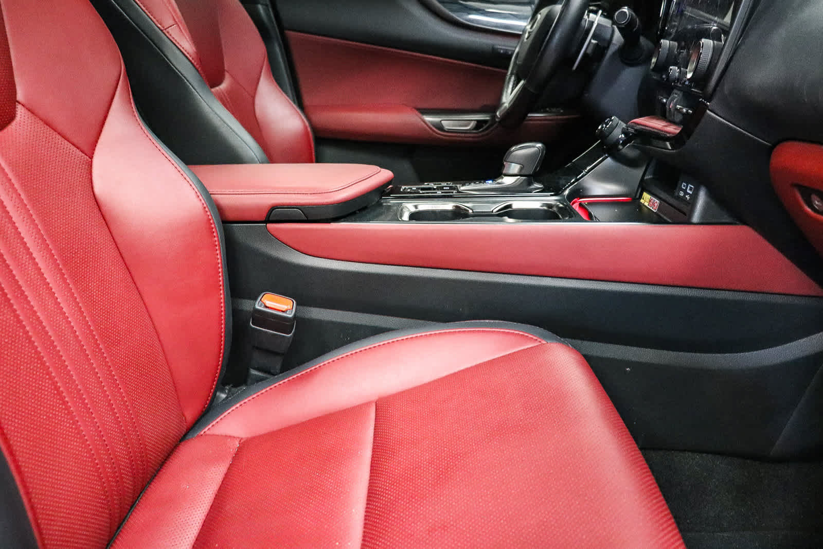 Used 2024 Lexus NX 350h AWD w/ Vision Package image 19