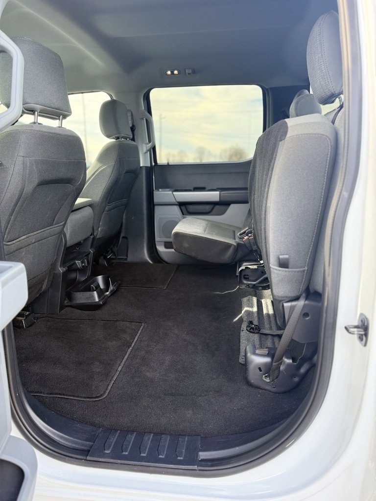 Used 2025 Ford F250 XLT image 38