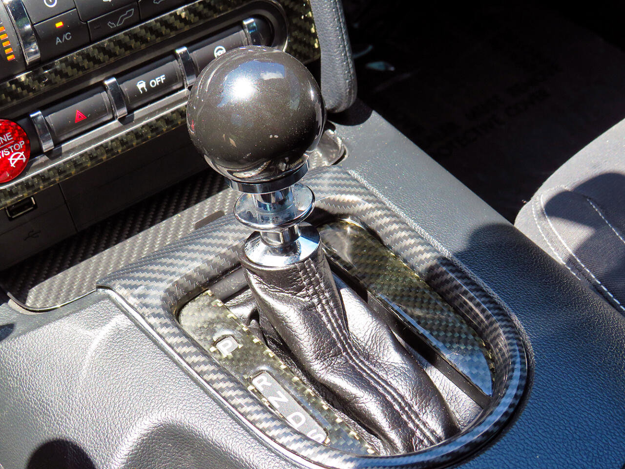 Used 2018 Ford Mustang GT w/ Black Accent Package image 28