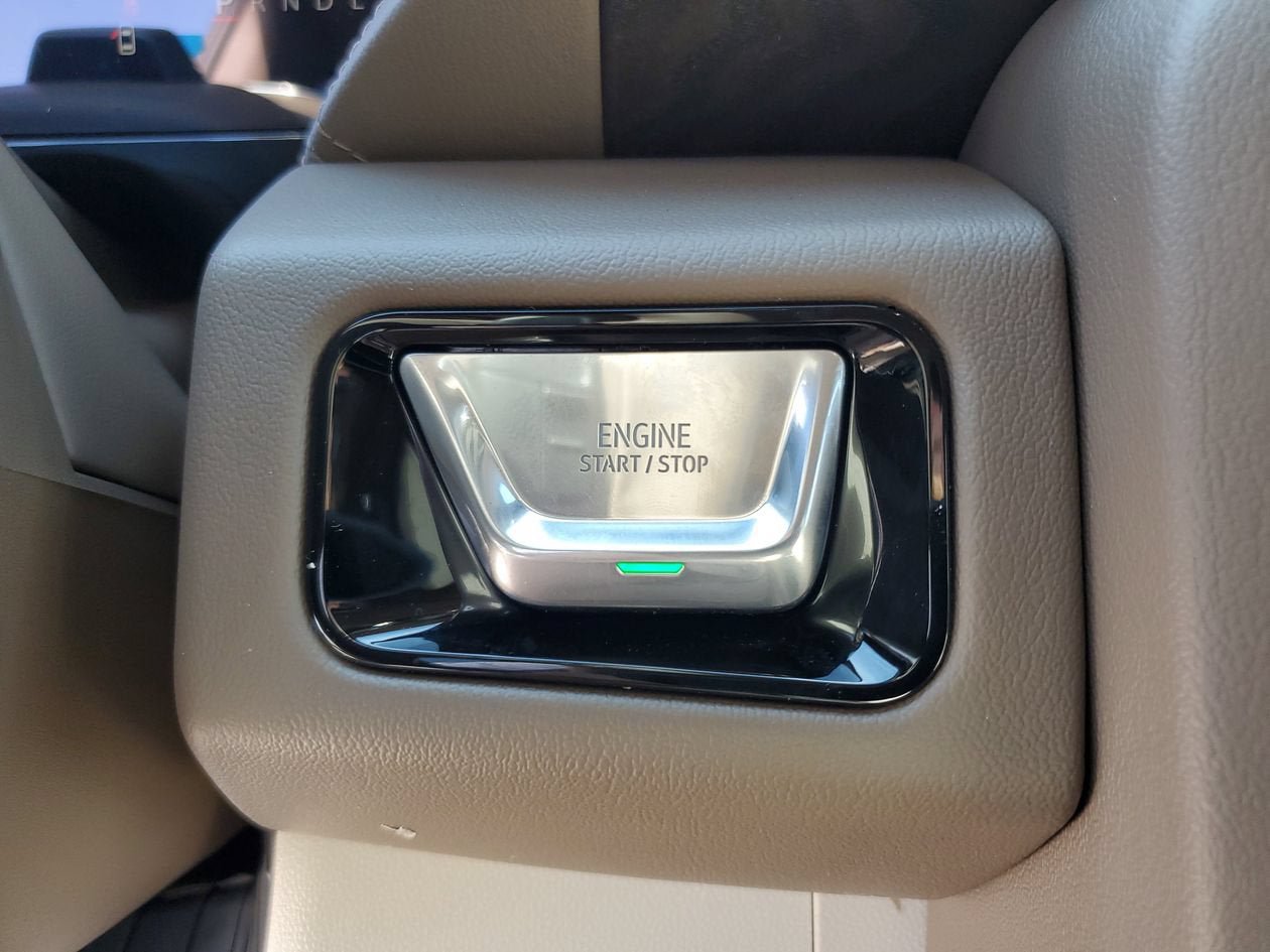 New 2026 GMC Yukon XL Denali w/ Denali Reserve Package RWD image 24