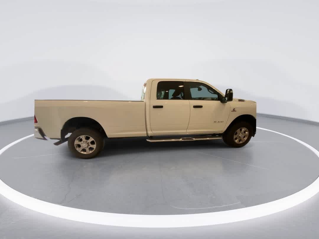 Used 2024 RAM 2500 Big Horn AWD/4WD image 9