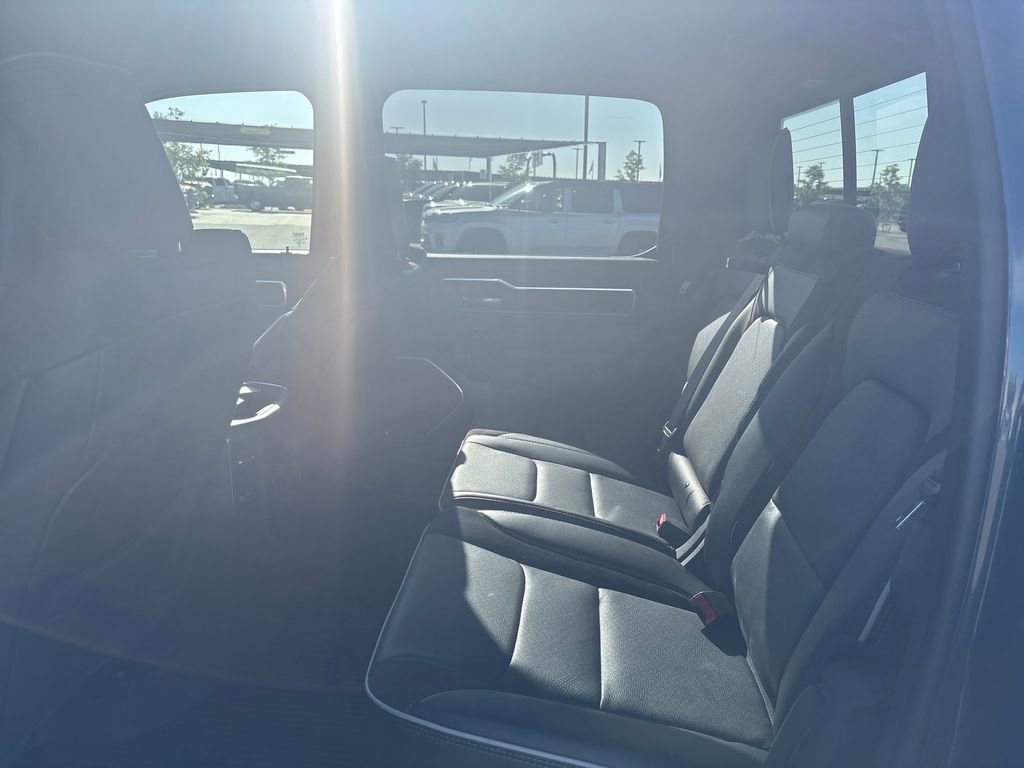 New 2026 RAM 1500 Laramie AWD/4WD image 26