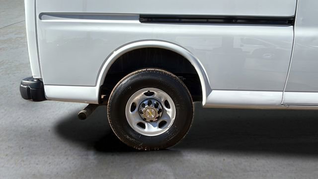 Used 2024 Chevrolet Express 3500 LT w/ LT Preferred Equipment Group image 32
