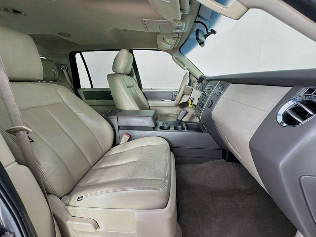 Used 2014 Ford Expedition XLT RWD image 34