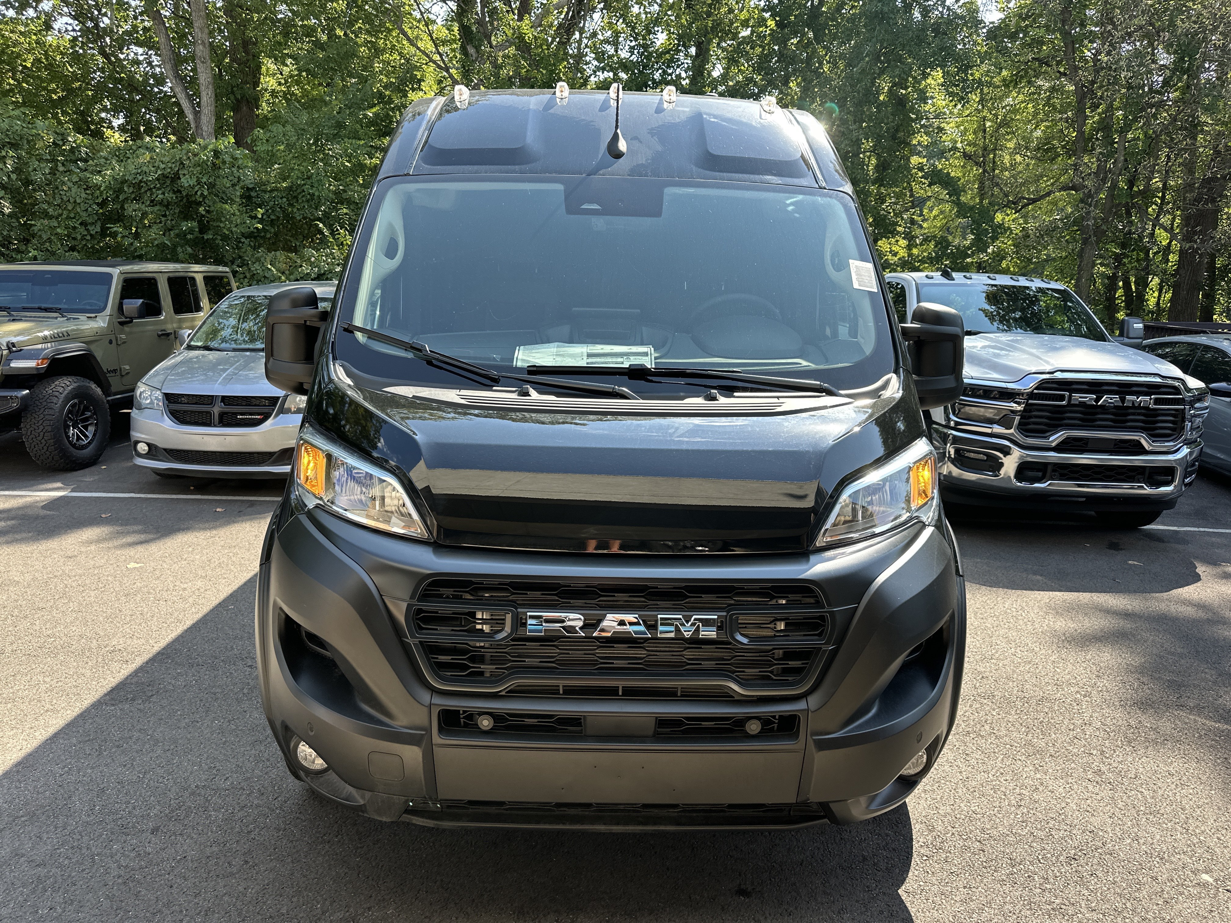 New 2026 RAM ProMaster 3500 w/ Premium Convenience Group FWD image 25