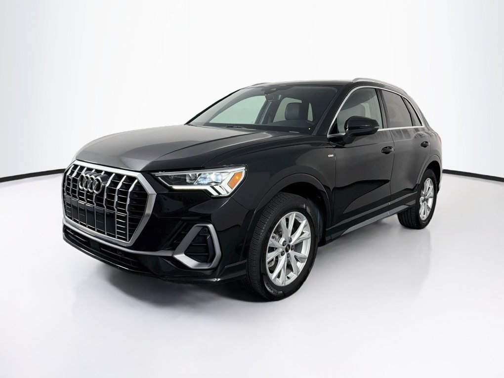 Used 2023 Audi Q3 2.0T Premium AWD/4WD image 3