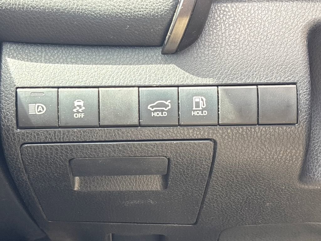 Used 2024 Toyota Camry SE image 24