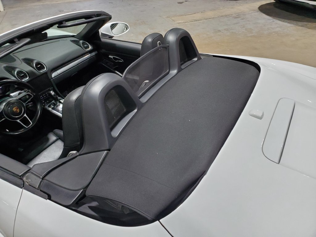 Used 2019 Porsche 718 Boxster RWD image 40