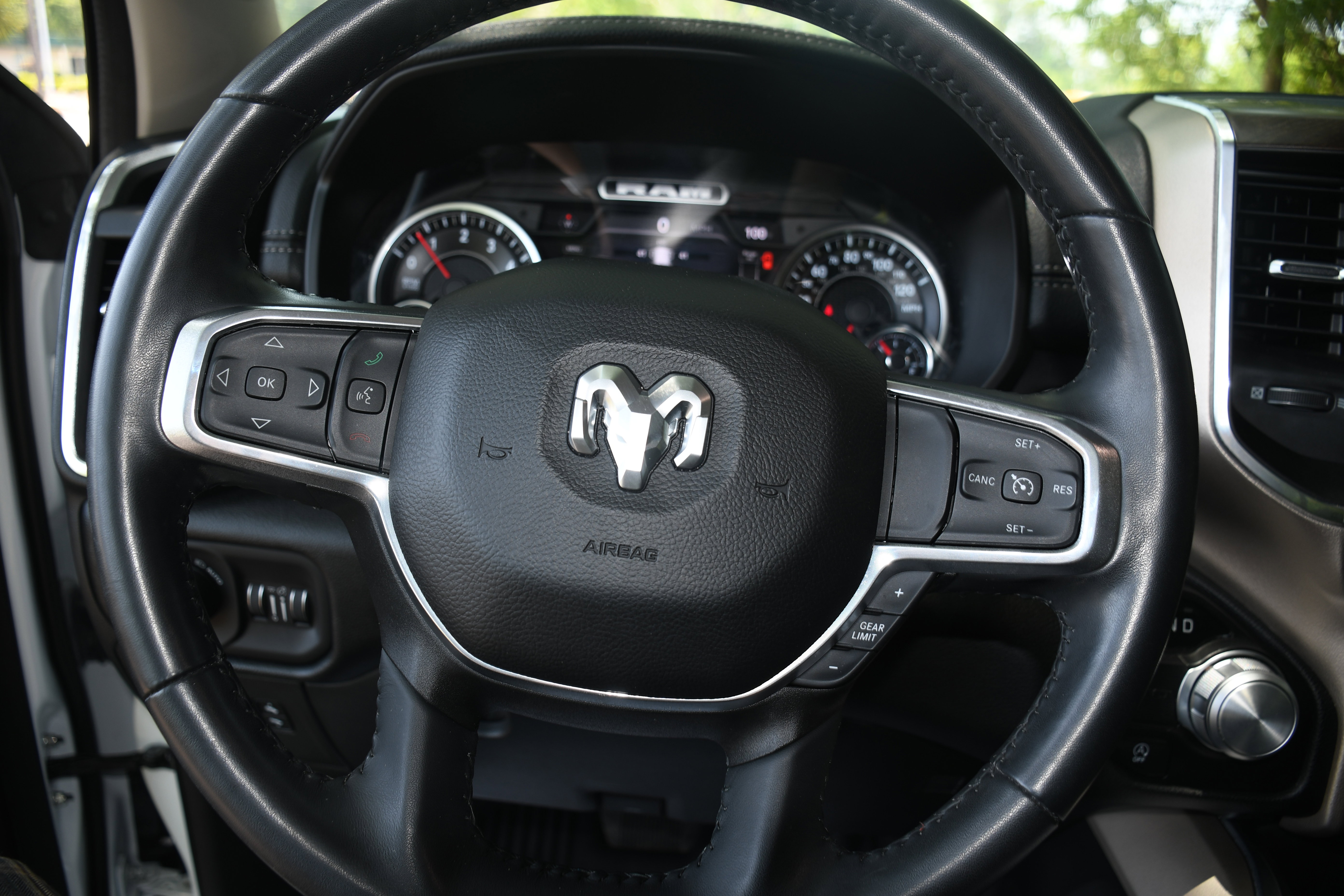 Used 2022 RAM 1500 Laramie w/ Laramie Southwest Edition RWD image 14