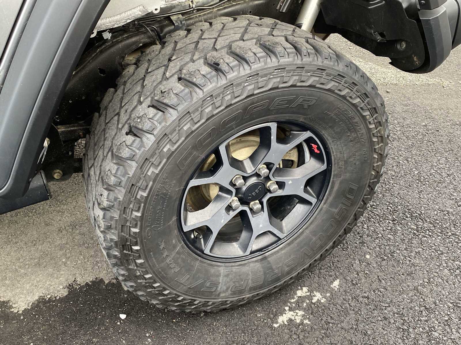 Certified 2018 Jeep Wrangler Unlimited Rubicon w/ Steel Bumper Group image 7