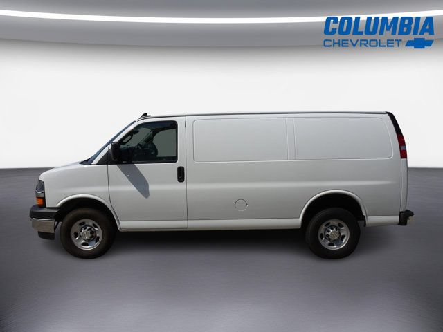 Used 2024 Chevrolet Express 2500 w/ Driver Convenience Package RWD image 6