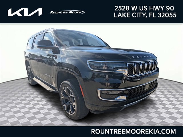 Used 2023 Jeep Wagoneer Series III w/ Preferred Equipment Group image 1