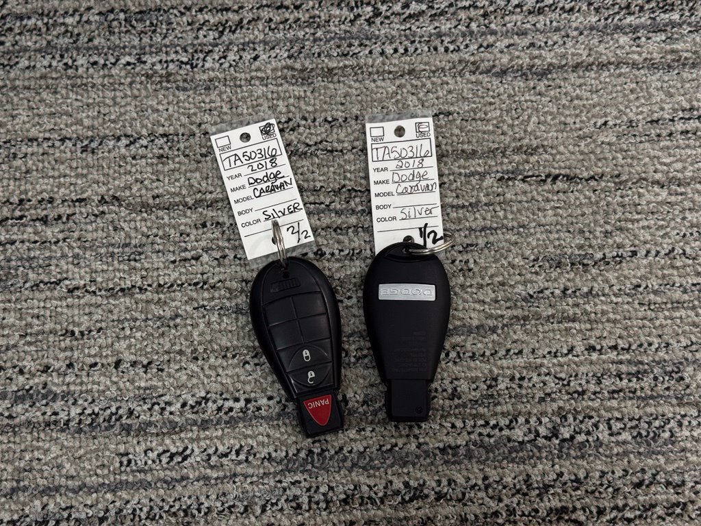 Used 2018 Dodge Grand Caravan SE FWD image 39