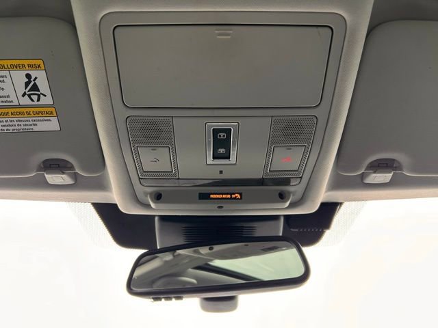 Used 2018 Land Rover Discovery Sport HSE image 14