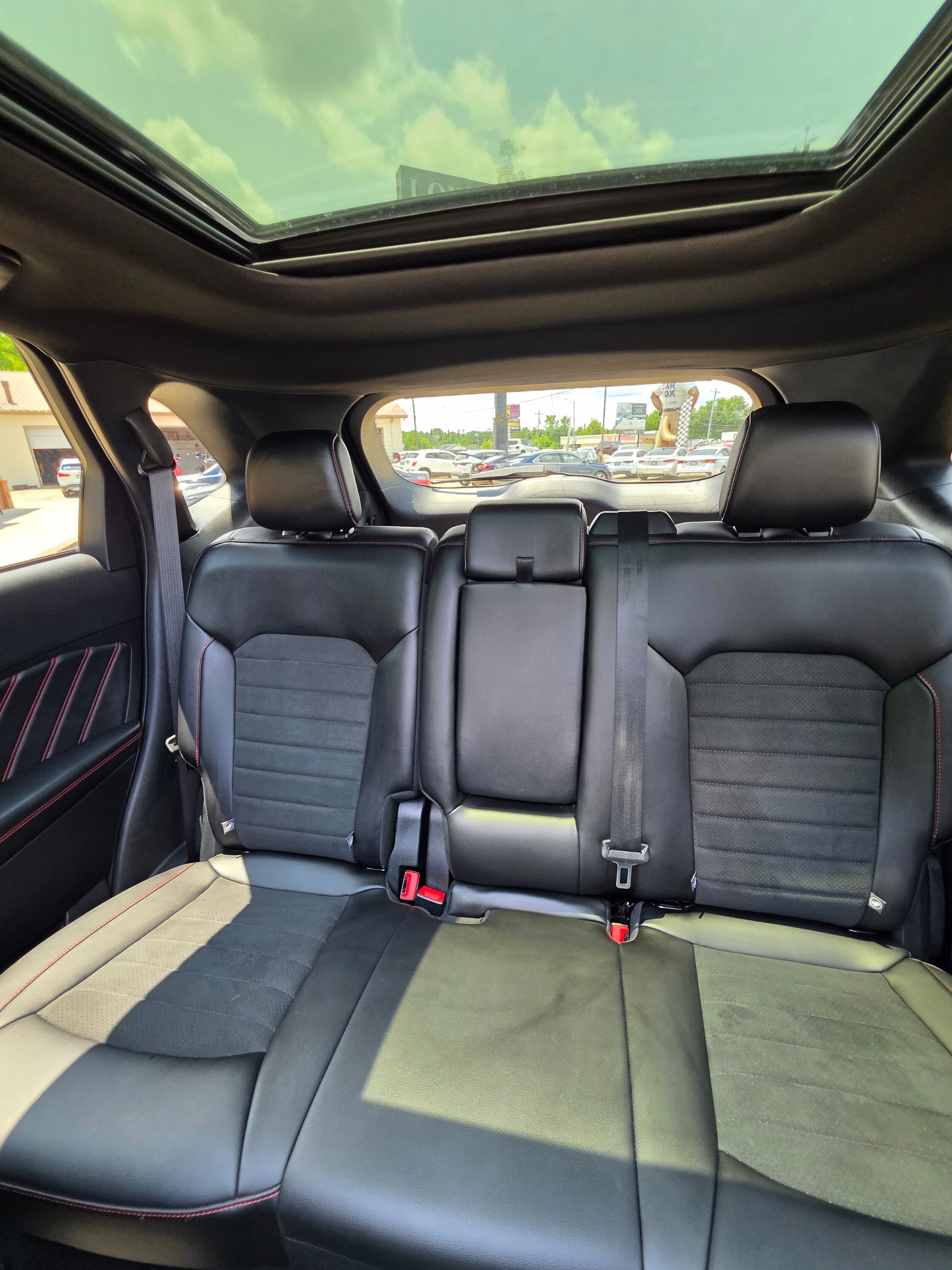 Used 2021 Ford Edge ST-Line FWD image 20