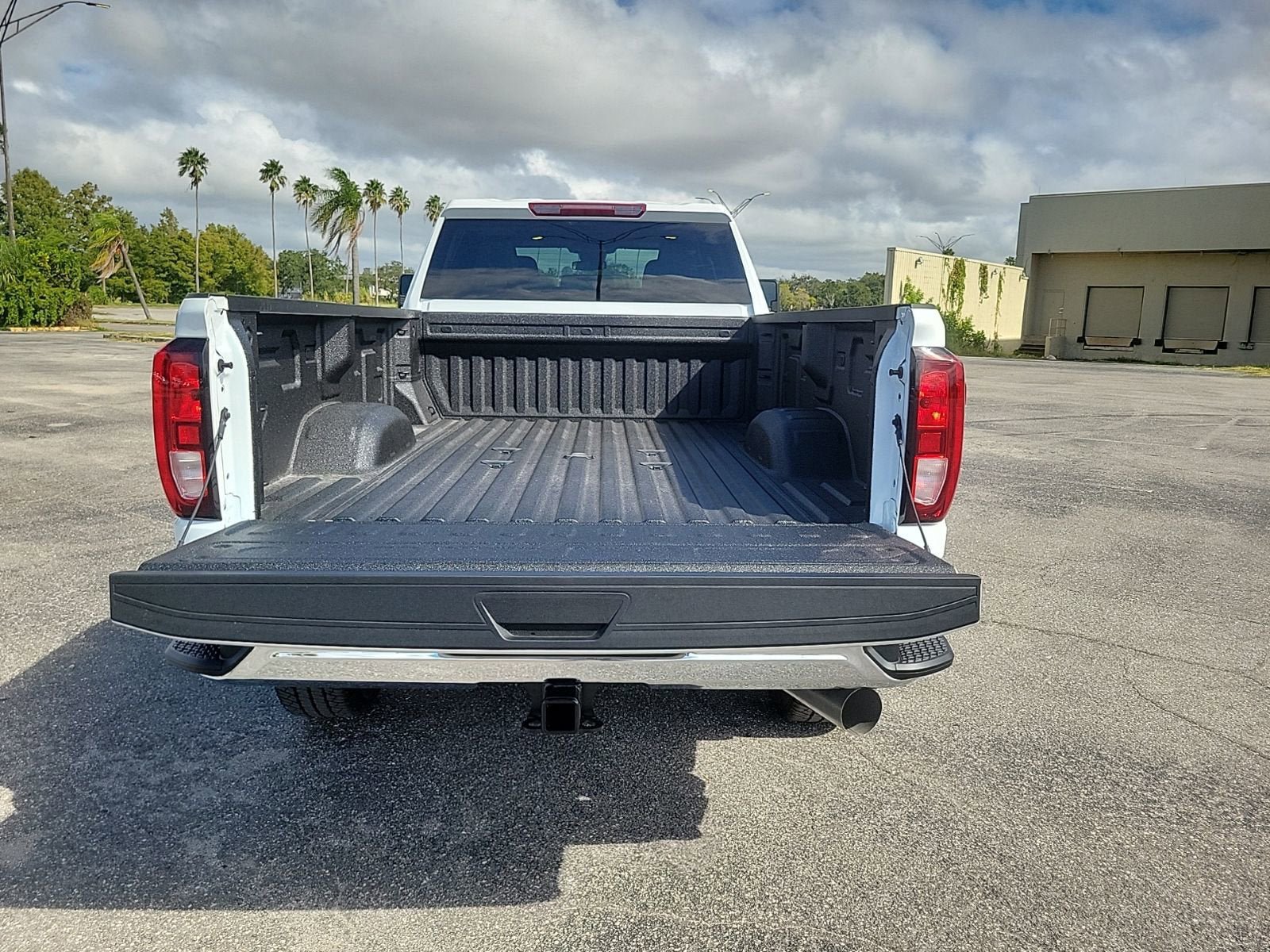 New 2026 GMC Sierra 3500 Pro image 7