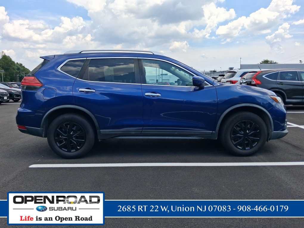 Used 2017 Nissan Rogue S w/ Appearance Package AWD/4WD image 28