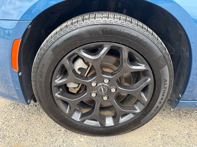 Used 2021 Chrysler 300 Touring L AWD/4WD image 9