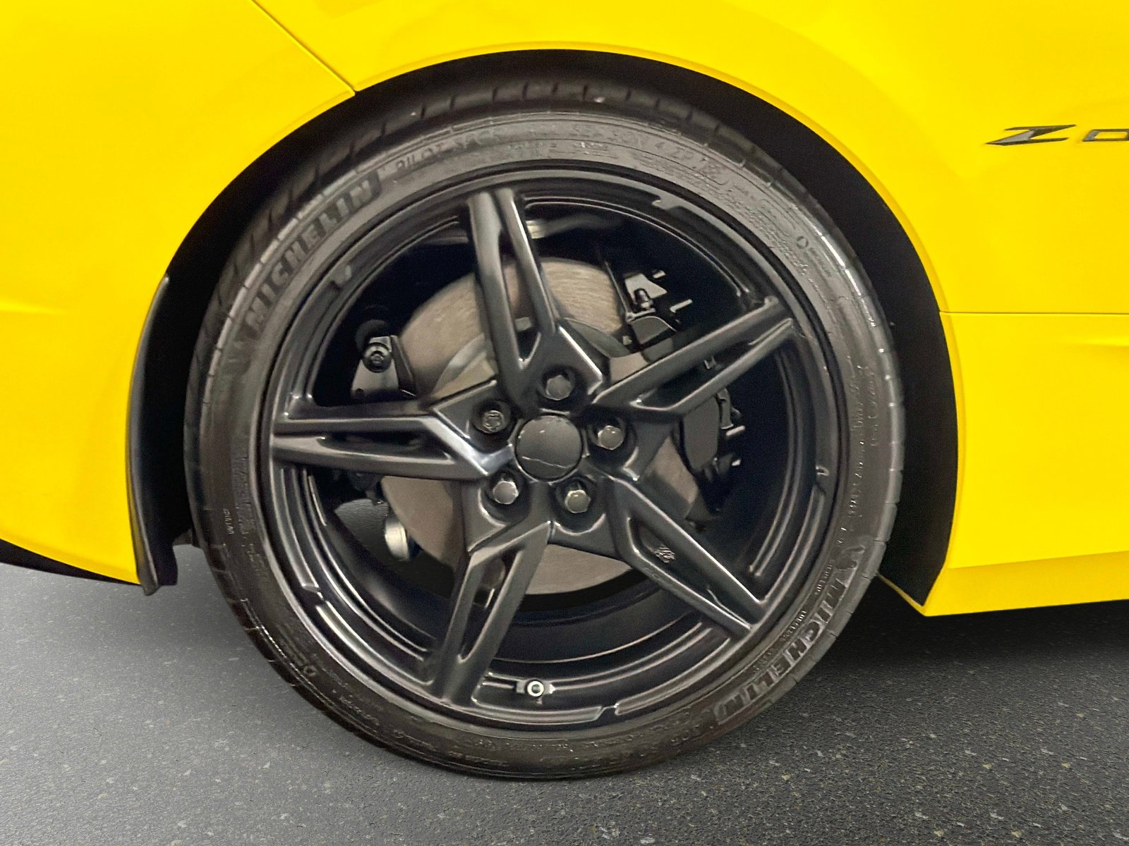 Used 2022 Chevrolet Corvette Stingray Preferred Conv w/ Battery Protection Package RWD image 19