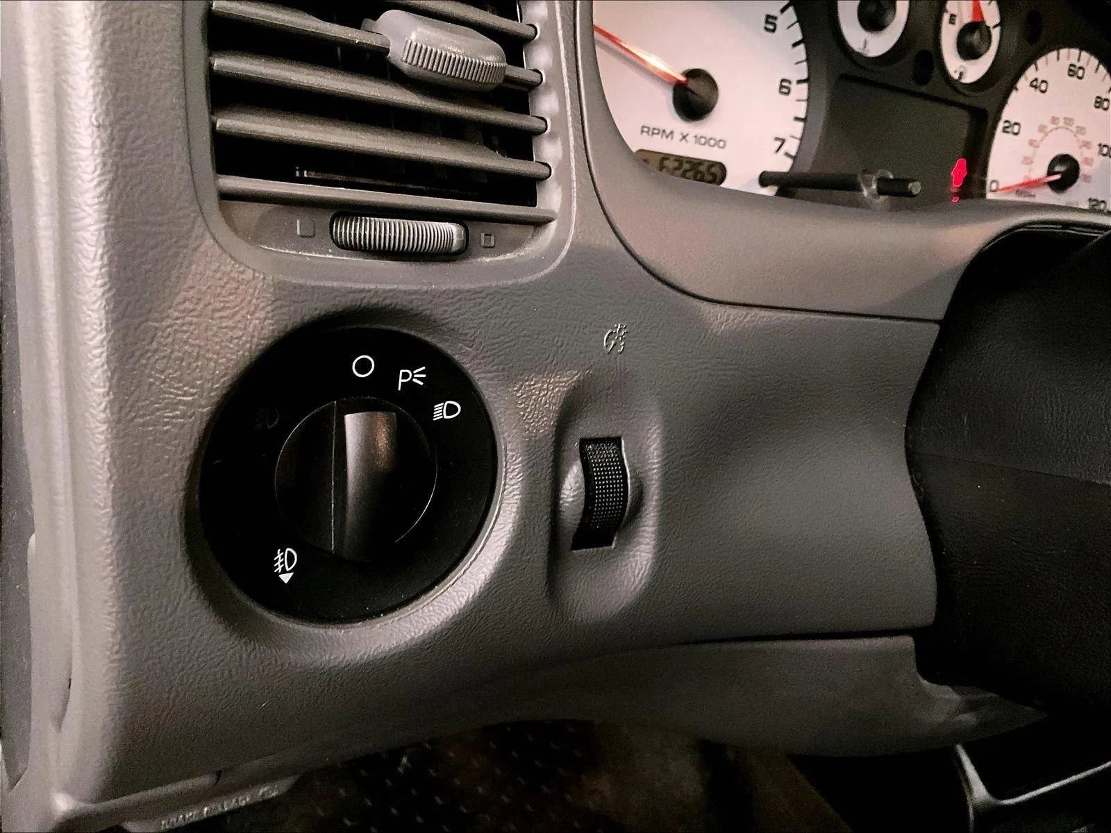 Used 2007 Ford Ranger XLT image 30