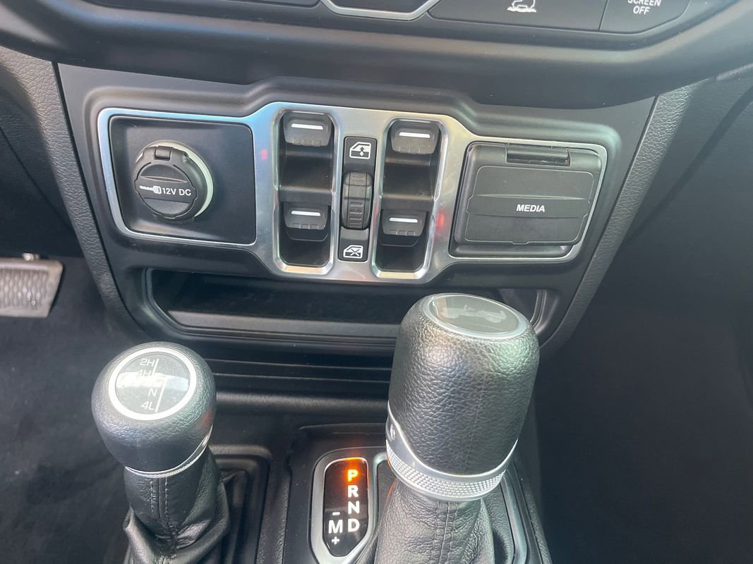 Used 2022 Jeep Wrangler Unlimited Willys image 20