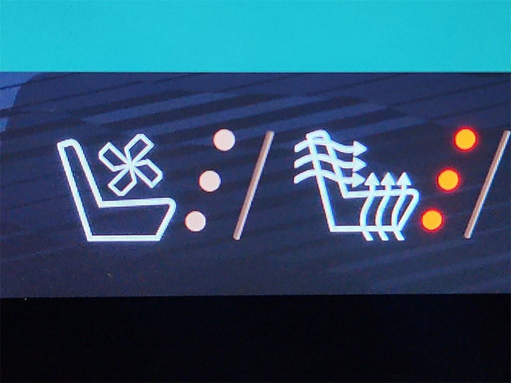 Certified 2024 Chevrolet Traverse RS w/ LPO, Floor Liner Package image 35