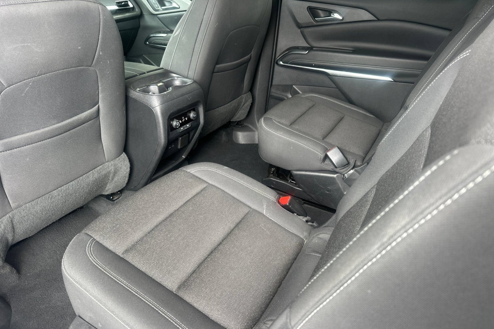 Certified 2024 Chevrolet Traverse LT FWD image 14