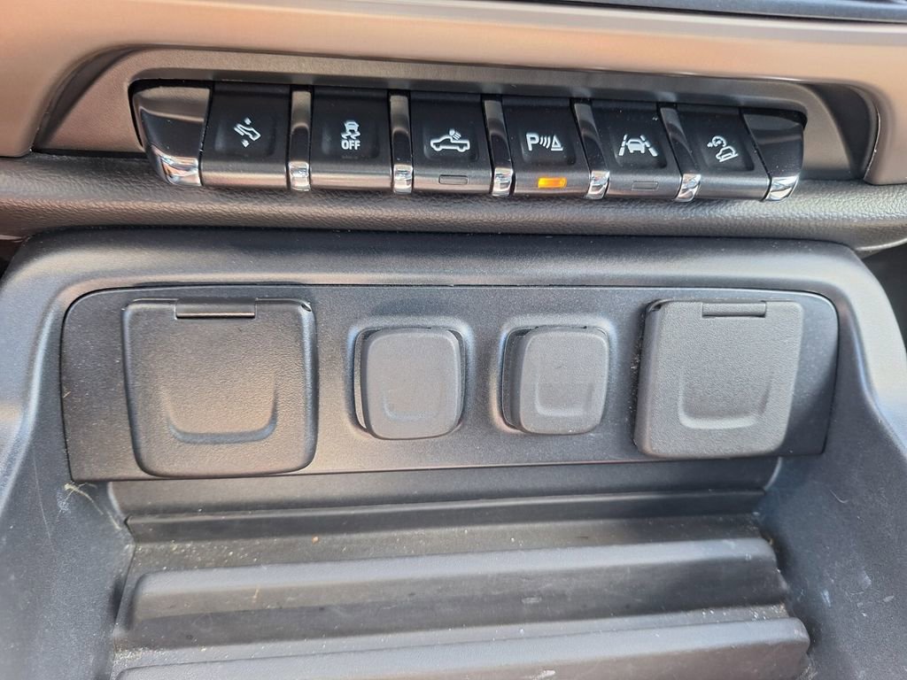 Used 2018 GMC Sierra 1500 Denali image 16