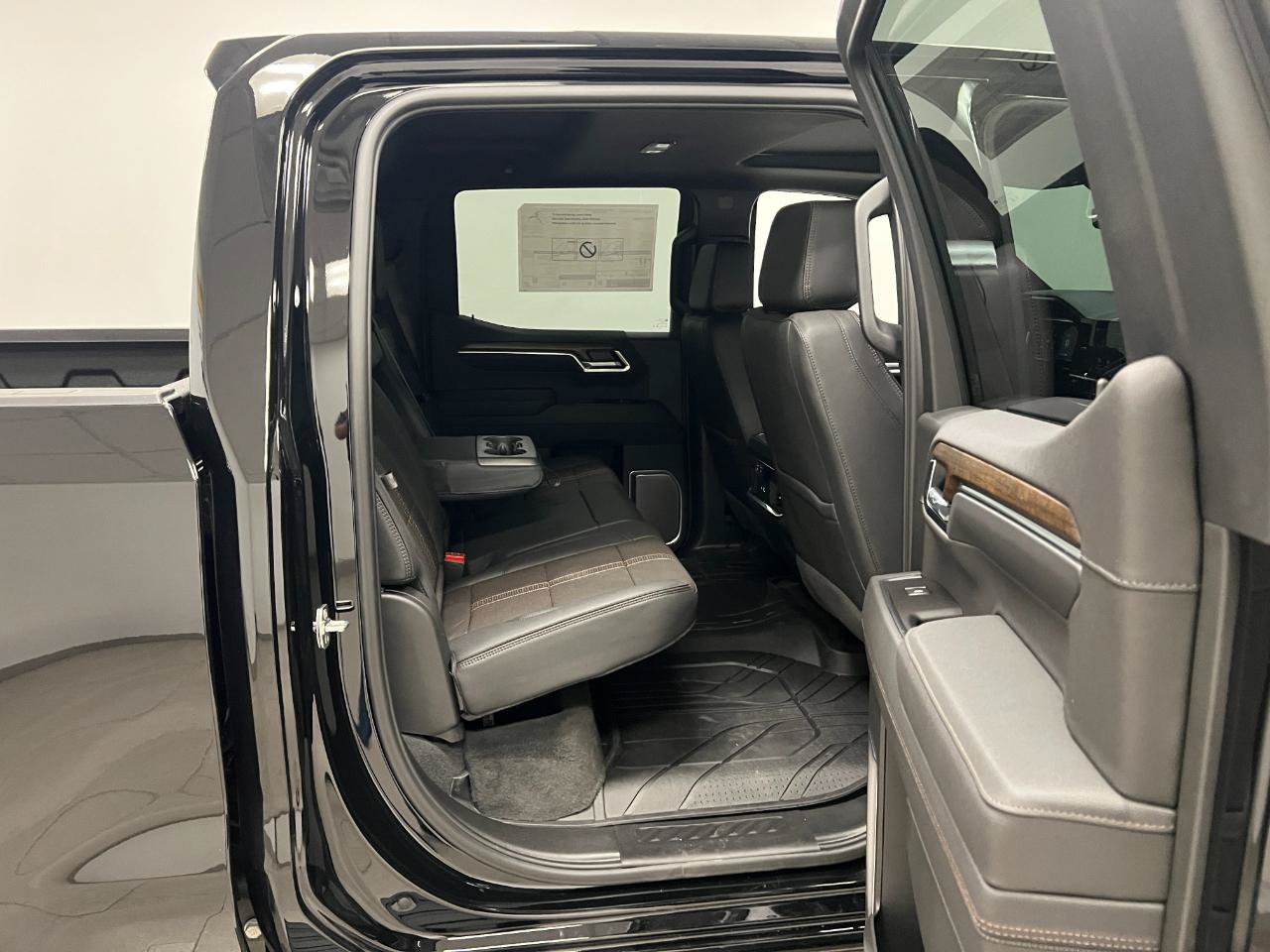 New 2026 Chevrolet Silverado 1500 High Country AWD/4WD image 37