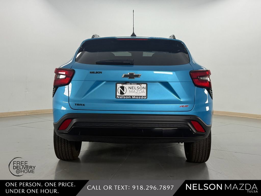 Used 2025 Chevrolet Trax RS w/ Driver Confidence Package image 7