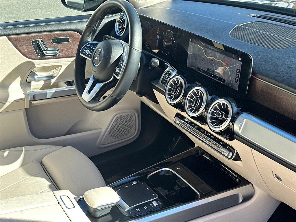 Used 2023 Mercedes-Benz GLB 250 4MATIC image 10
