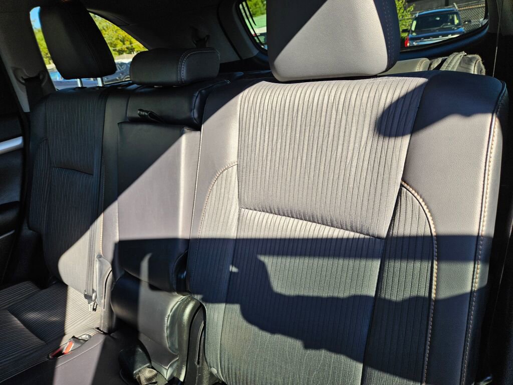 Used 2016 Toyota Highlander Plus image 23
