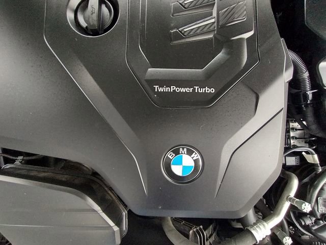 Used 2021 BMW 330i Sedan w/ Driving Assistance Package image 87