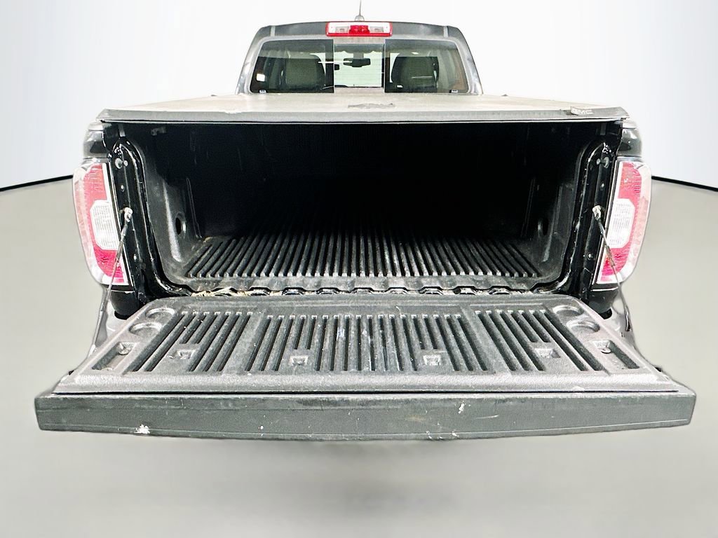 Used 2016 GMC Canyon SLT image 30