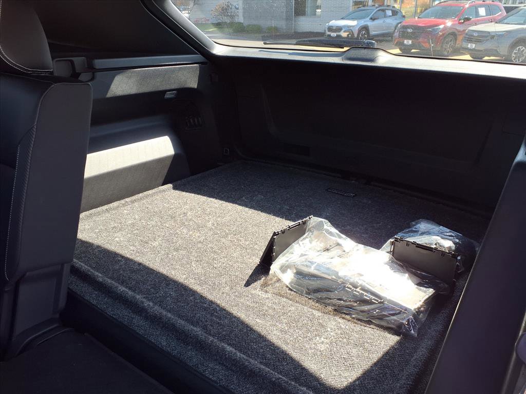 Used 2023 Volkswagen Atlas Cross Sport SEL R-Line image 24